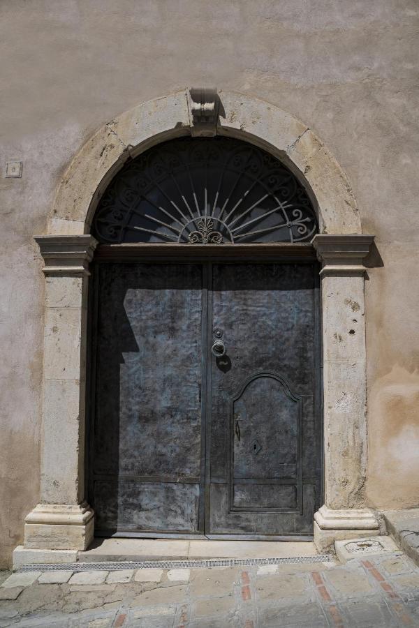 Palazzo Laureano - Dimora Storica Tricarico Exterior foto